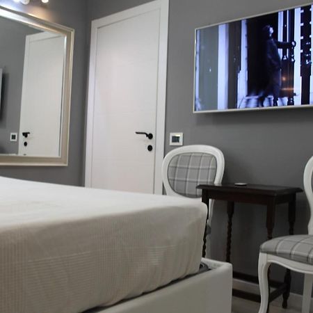Jacuzzi Apartament By Parmacentro B&B Exteriér fotografie