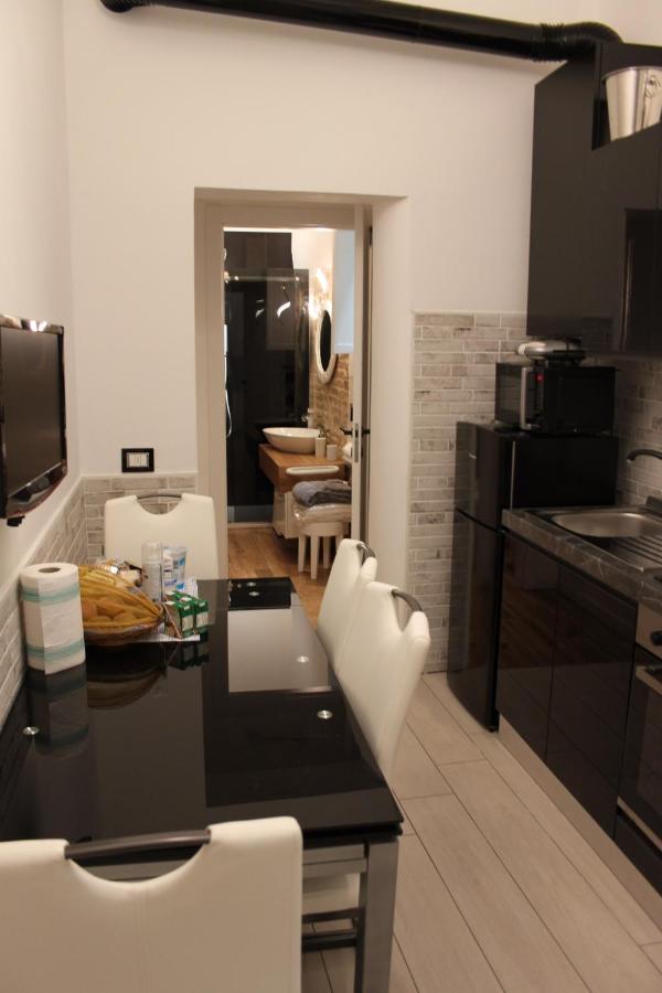 Jacuzzi Apartament By Parmacentro B&B Exteriér fotografie